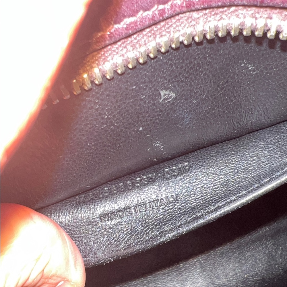 2055 Saint Laurent Cabas with Crocodile Embossing - Picture 11 of 11